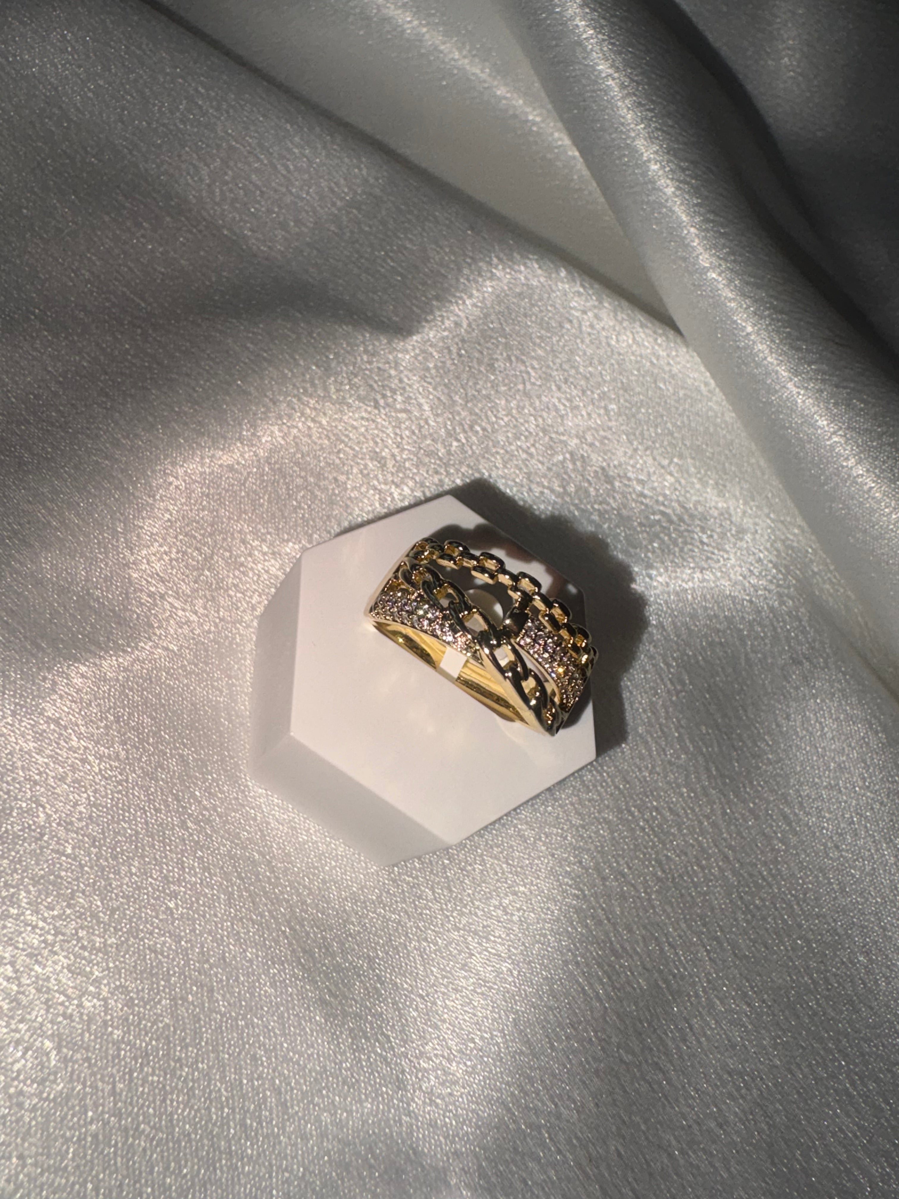 Luxury Ring