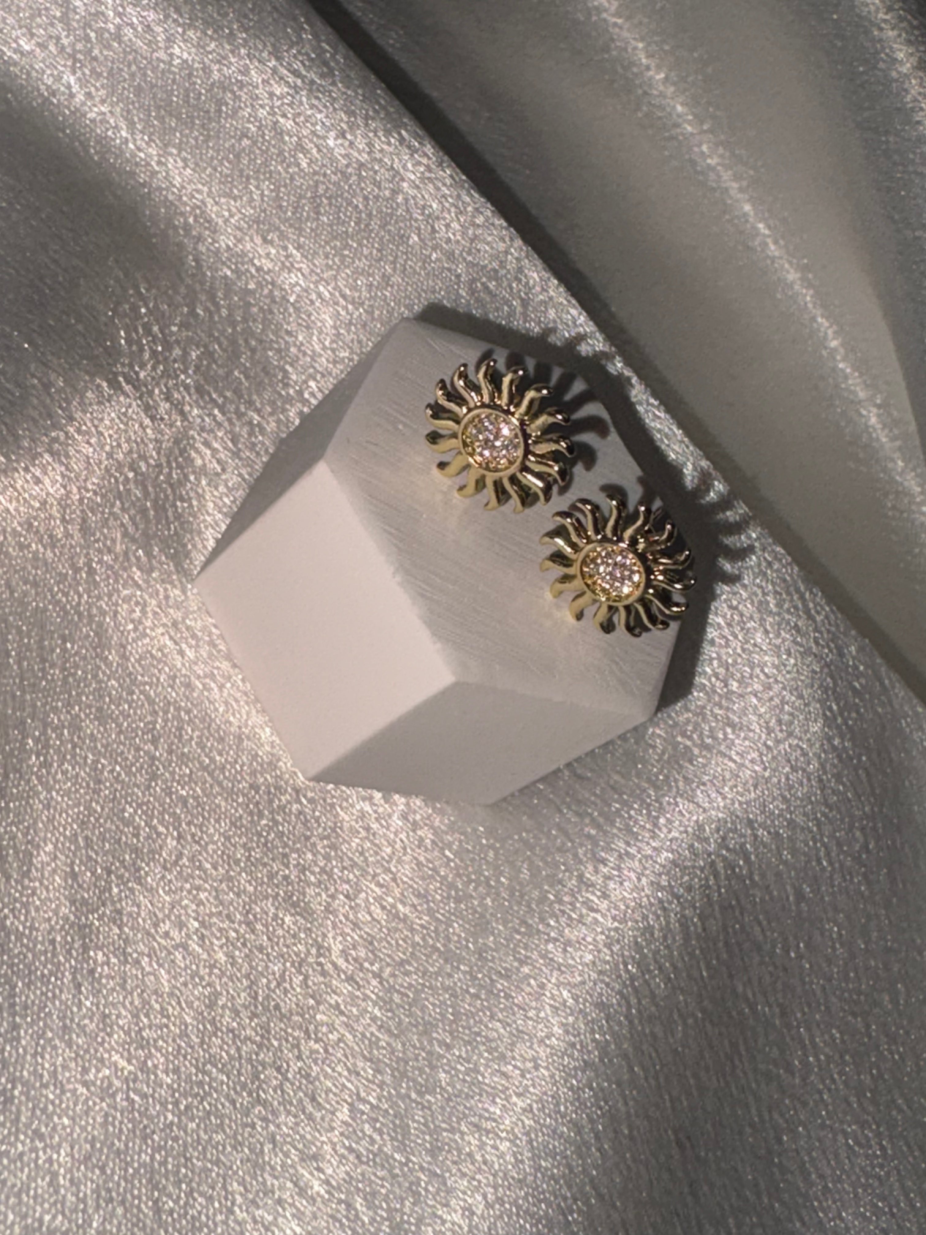 Sol Studs
