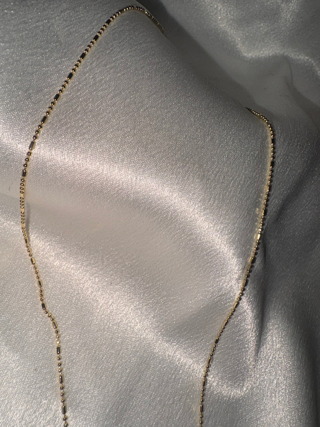 Dim Necklace